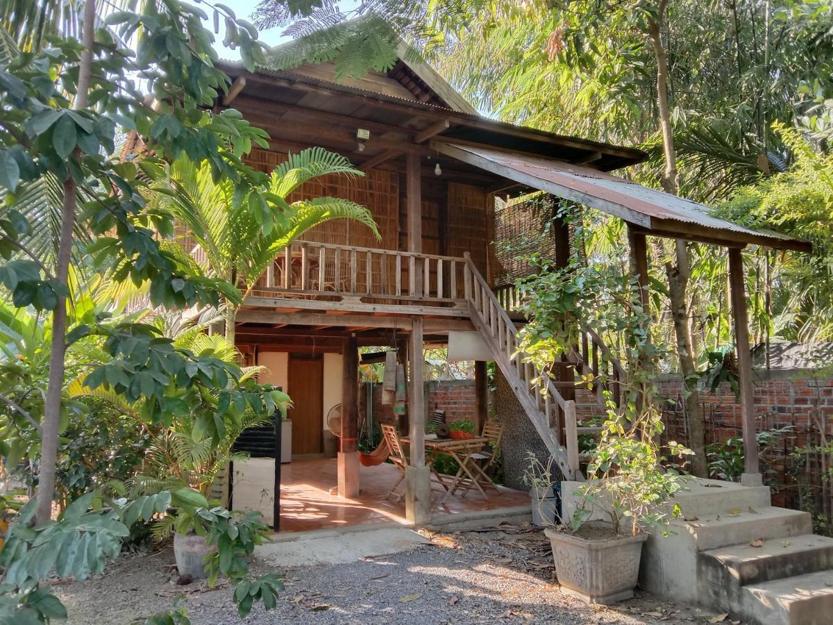 O'Hamok Family Homestay Батамбанг Екстериор снимка