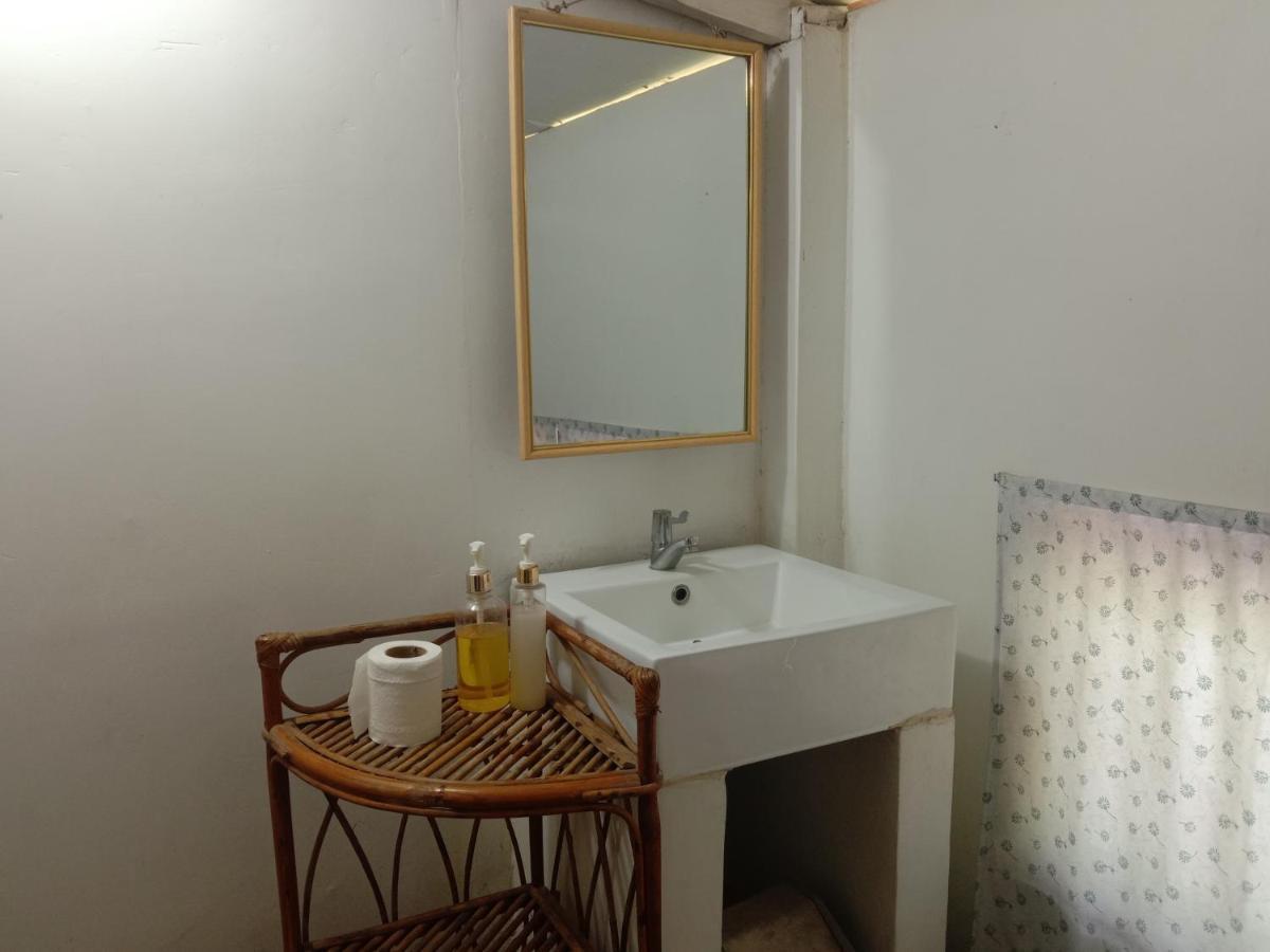 O'Hamok Family Homestay Батамбанг Екстериор снимка