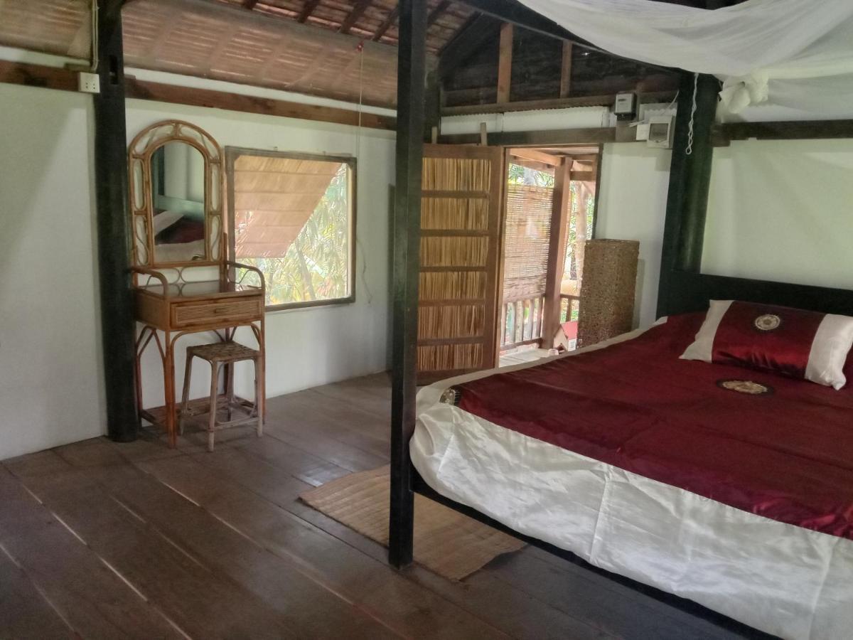 O'Hamok Family Homestay Батамбанг Екстериор снимка