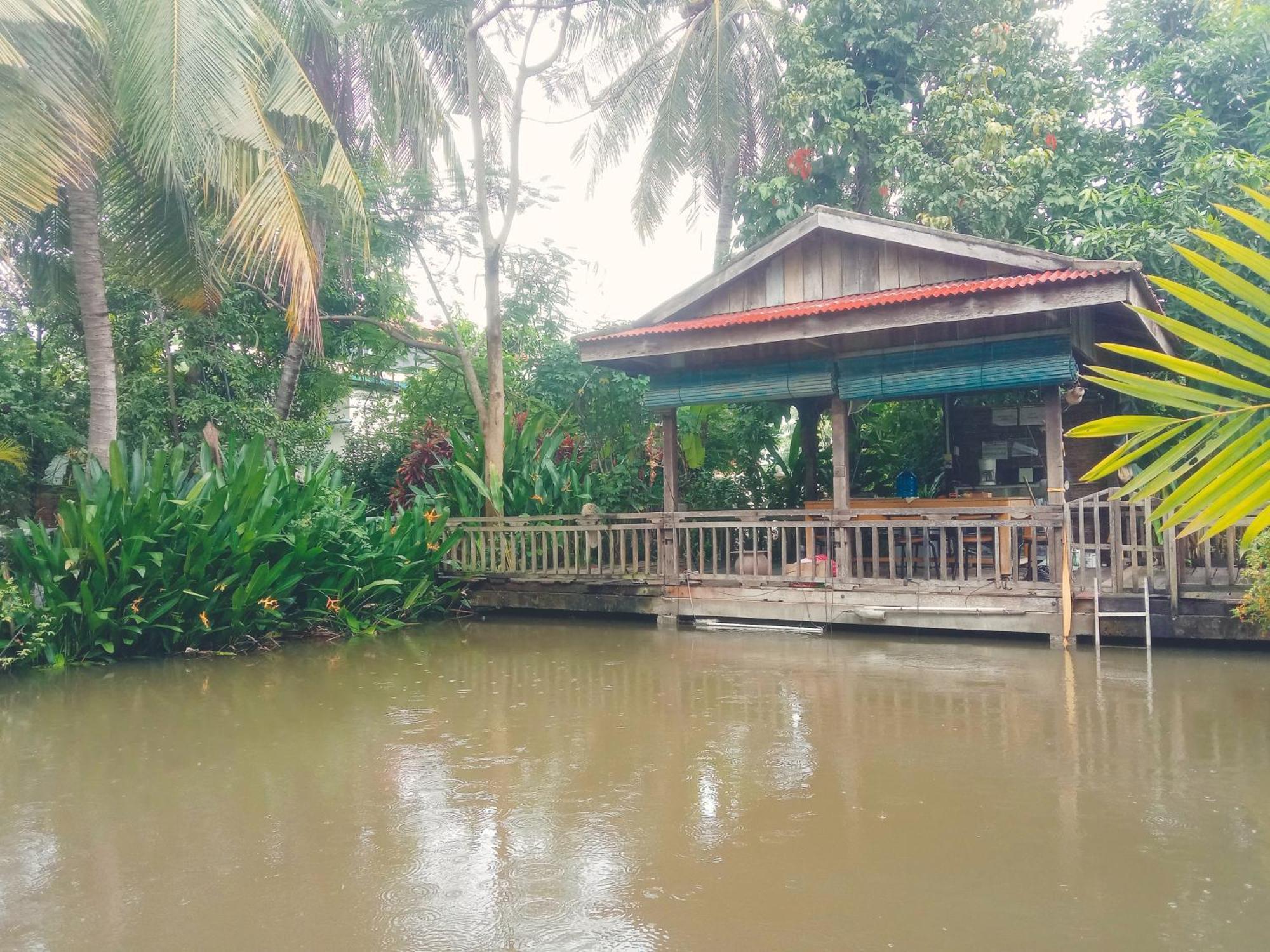 O'Hamok Family Homestay Батамбанг Екстериор снимка