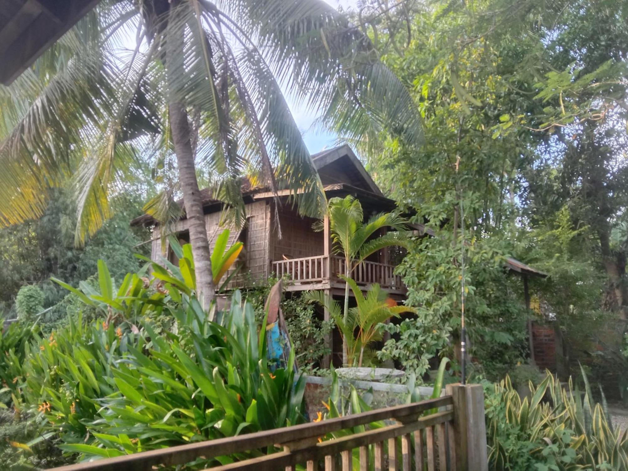 O'Hamok Family Homestay Батамбанг Екстериор снимка